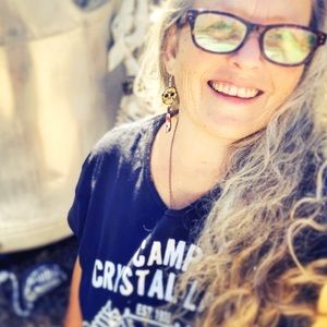 Meet your Posher, Val